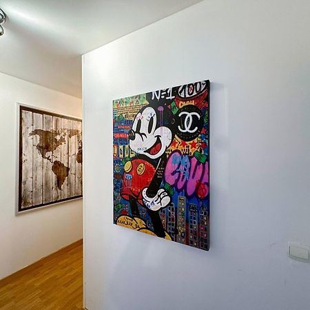 Les Paves De Prague - Appartement Pour 4 A 10 Minutes De Disneyland Paris Montevrain Exterior photo