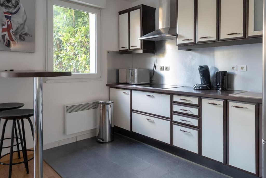 Les Paves De Prague - Appartement Pour 4 A 10 Minutes De Disneyland Paris Montevrain Exterior photo